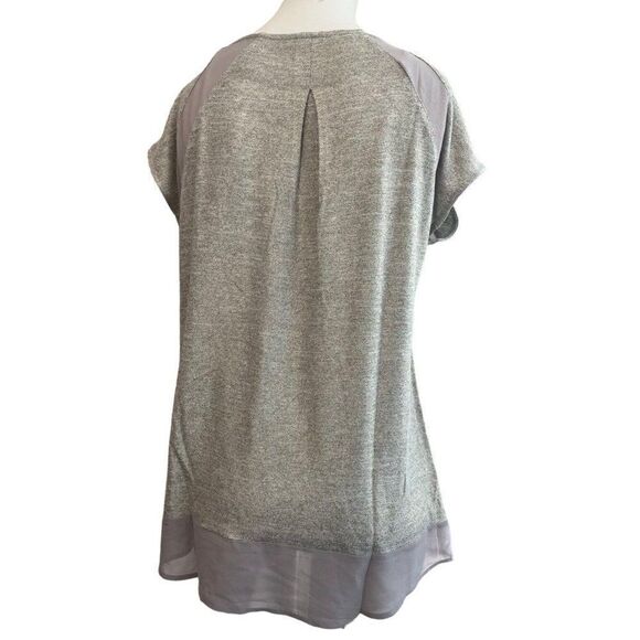 Ladies Small Knit Sleeveless Long Blouse Tunic Gray Gold Metallic Satin Trim NWT - Picture 3 of 5